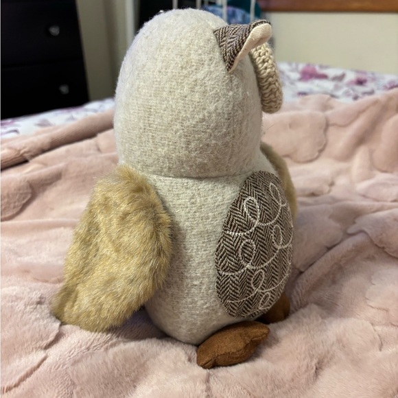 Hobby Lobby Textured Owl Decor - Cream and Brown - Picture 4 of 7